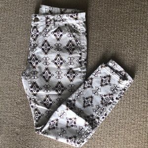 Stylish Patterned Women's Jeans